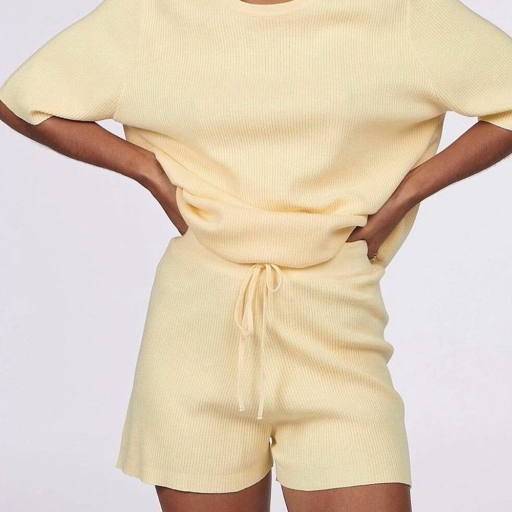 Charley‎ Holiday/Anthropologie Delilah Shorts Size 6/Medium
